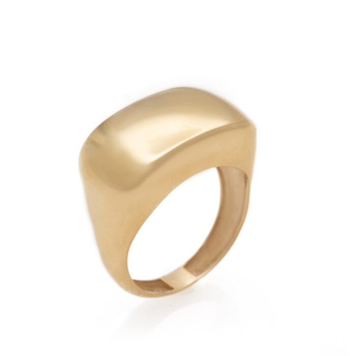 DSC01106-min-scaled-1-768x768